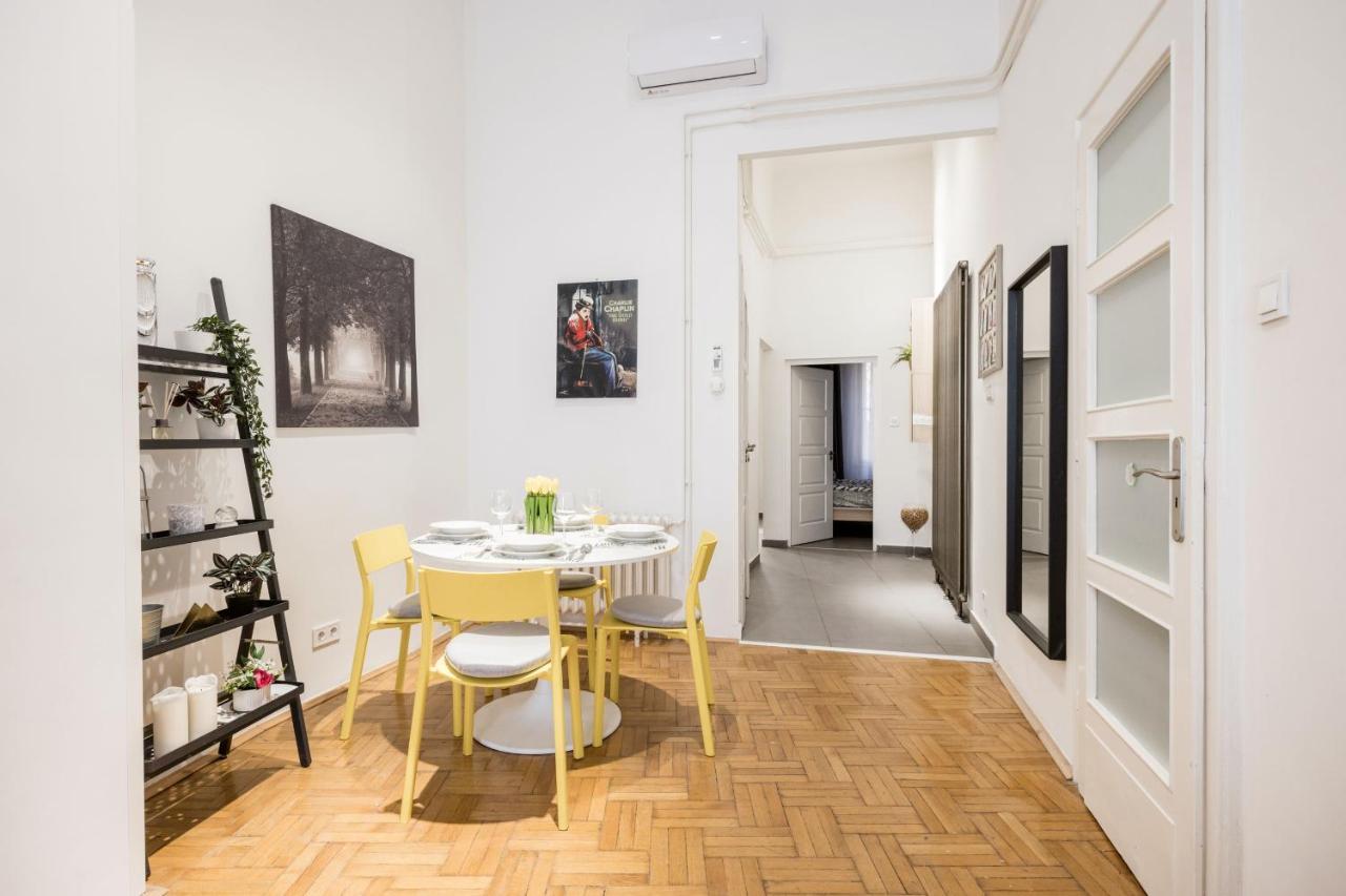 Elegant Apartment In Super Central Location Будапеща Екстериор снимка